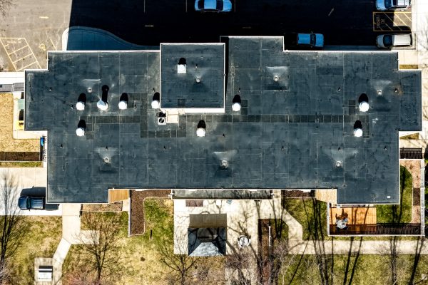 aerial of apartment building in North Mankato, MN